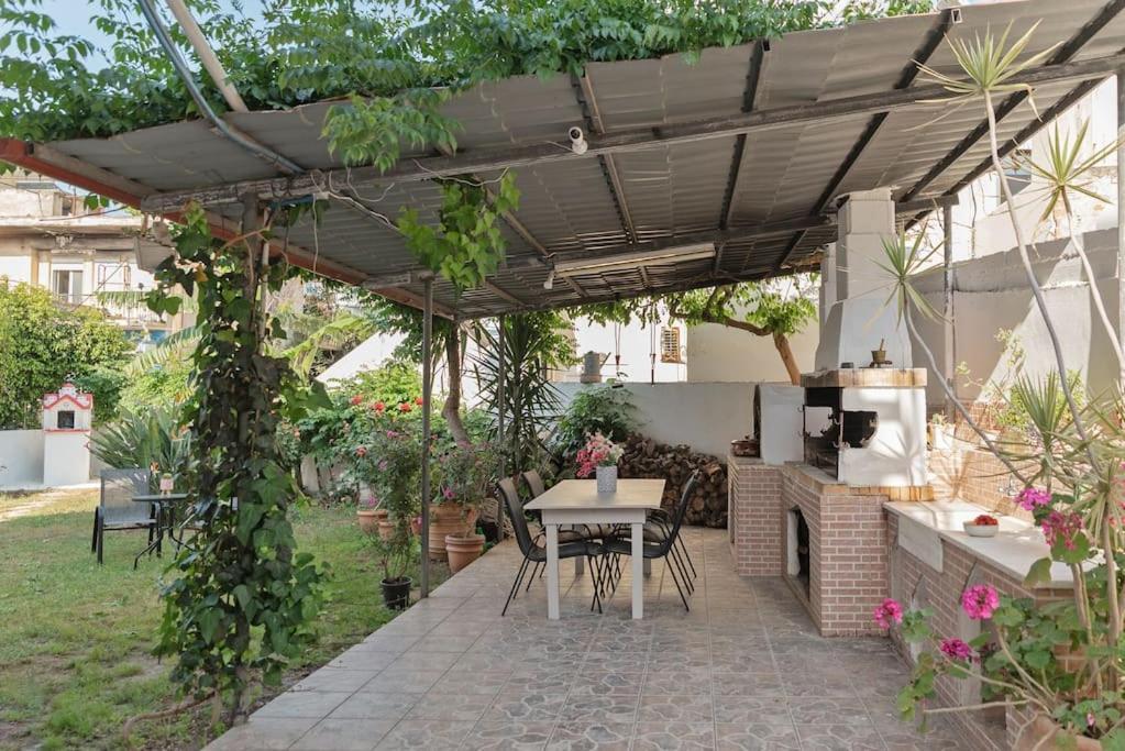 Casa Valore Central With Parking By 8Essentially Chania  Exterior photo